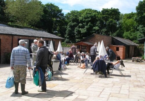 Bee Skills Day Beekeepers attending a bee skills training day
